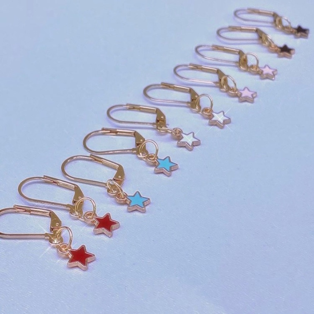 ✨Colored Star Earrings✨